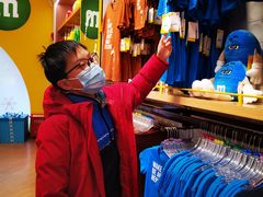 -m豆巧克力世界(上海世茂广场店)