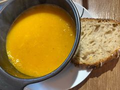 南瓜汤配酸面包套餐-Mesa Madre梅萨妈妈·Bintana(国贸店)