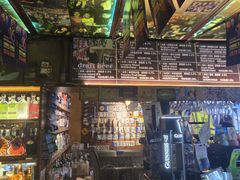 -丽纳尔斯酒吧咖啡LENORE’S BAR(三经街店)