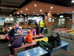-乔波室内滑雪场