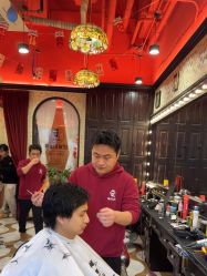 -东方先生国潮男士理发馆