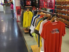 -百盛(中山路店)
