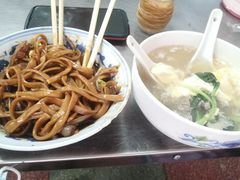 牛肉炸酱面-珠宝街老左杂酱面馆