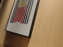 -麦当劳(上海虹桥站30B检票口楼上)