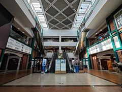 -燕莎奥特莱斯购物中心