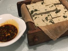 -東舍食唐精品陕菜馆