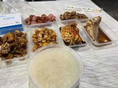 -蓝精灵饺子店