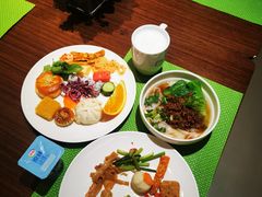 粉汤-海口绿发希尔顿酒店-田园汇自助餐·三文鱼·海鲜