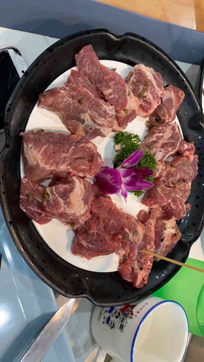 牛腩超级好吃我是i了价位也是在正常能接受的范围唯一