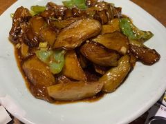 最爱地三鲜-95号酱骨·一块豆腐(展春园西路店)