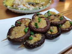 炭烧香菇/份-十三道烧烤(保利西街店)