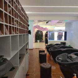 -BULB STUDIO 巴柏明星发型工作室