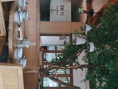 -蜜桃餐厅·伴山(湖滨商业街店)