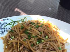 土豆丝炒肉-荆楚食府(高铁店)