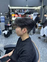 -藤野造型专业烫染接发