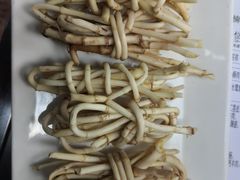 -楠柏弯休闲山庄(梨花溪店)