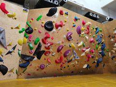 -问山MountQuest攀岩馆