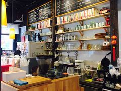 -猫的天空之城概念书店(杭州南宋御街店)