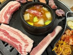 -江南猪肉商会无限续吃(弘大店)