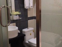 -春夏秋冬酒店(深圳五和地铁站店)