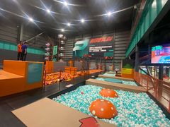 -极限PLAY运动娱乐新世界·团建派对潮玩休闲馆·室内蹦极高空游乐园