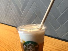 -星巴克(广州南站A18检票口楼上)