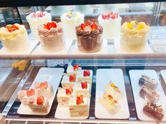 -花花卷卷·鲜食蛋糕(静安久光百货店)