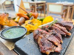 -Mark&Mars Restaurant