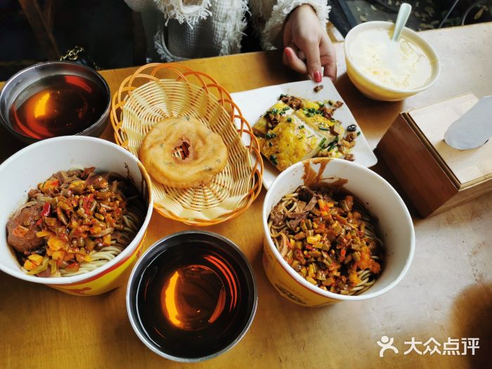 郭记老汉口热干面图片