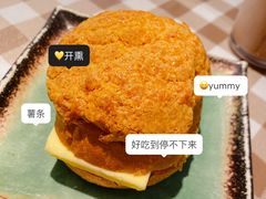 -新大咀港式茶餐厅(宝山万达店)