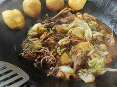 -粘豆包柴火铁锅炖