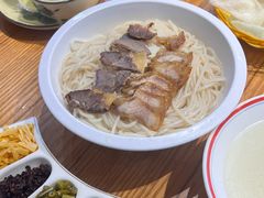 -喜鹊音乐酒馆(西街店)
