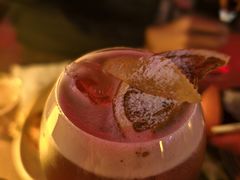 -FOUR PLAY BAR