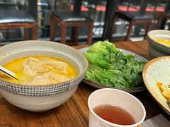 -蟹黄鱼·海派深夜面馆(巨鹿路店)
