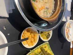 -皮蛋弟砂锅店(总店)