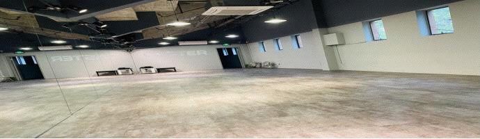 -CASTER跳舞俱乐部