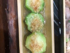 -胡须哥网红竹筒菜