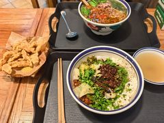 -云阿蛮云南生烫牛肉米线(奉贤路店)