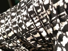 -小赵服装加工部(北中路328弄小区店)