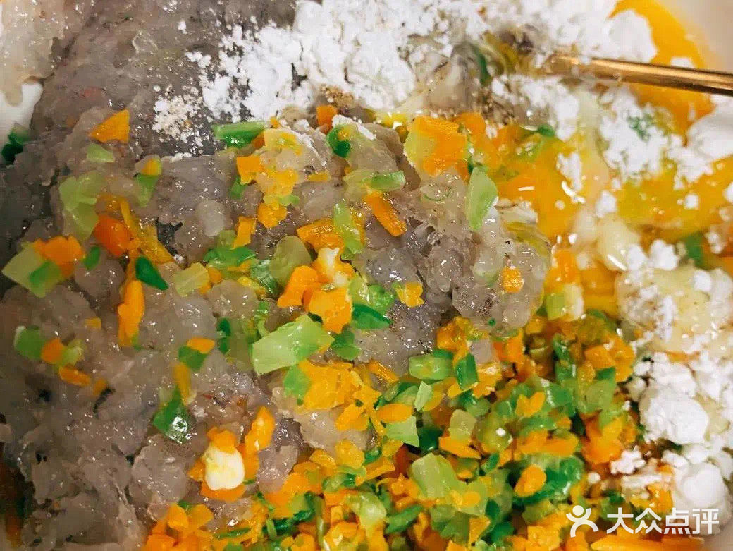 美味的鲜虾蔬菜饼[调皮]