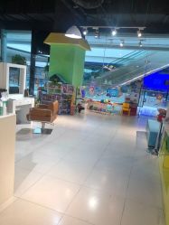 -爆米花儿童美发乐园(市府恒隆广场店)