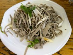 -溢心园香河肉饼总店