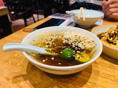 甜酒冰粉-怪噜范·老贵阳街头名小吃(汇金星力城店)