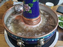 -毛辣果·贵州红酸汤牛肉火锅(西单店)