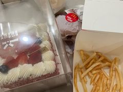 -皇冠幸福里动物奶油生日蛋糕(汉口北店)