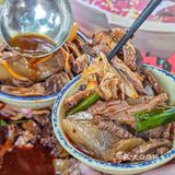 生活没那么复杂，一片江景➕一锅牛杂😆  