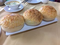 招牌流心菠萝包-吉莲利苑海鲜酒家(珠海拱北28年老字号店)