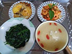 -臻爱住家月嫂育儿嫂(万达店)
