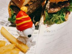 蓝莓鹅肝汉堡-TIGERS老虎西餐(亦庄店)