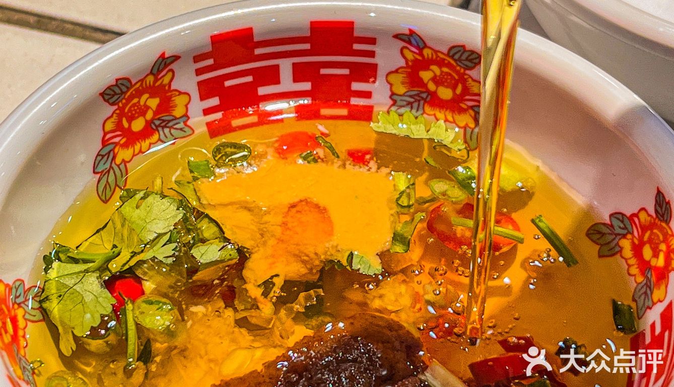 谁不去吃这家白山茶火锅！我都会伤心的 